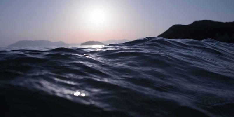 从视觉到心智：三大品牌设计案例深度解析VI设计的战略价值