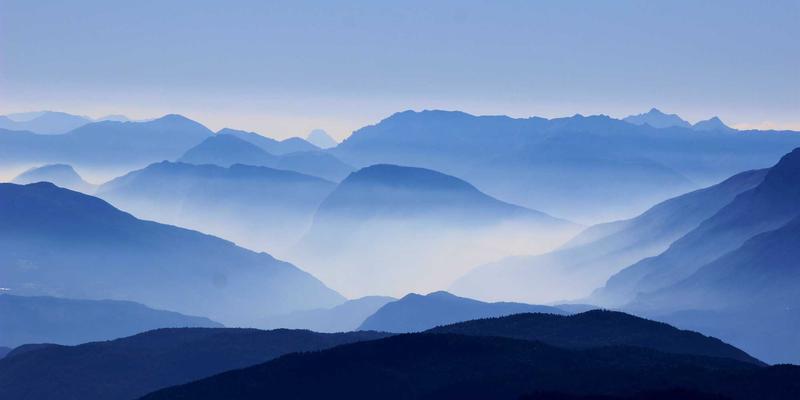 品牌设计93：创意视觉与VI设计的战略融合之道