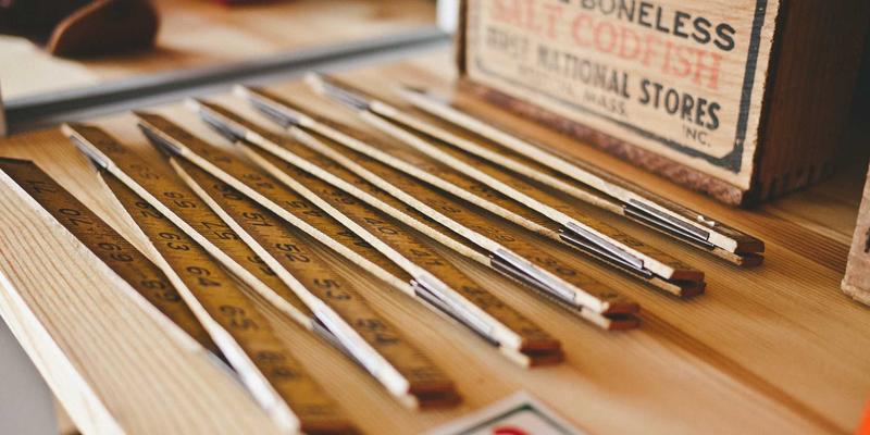 品牌设计中的叙事空间构建：如何通过环境图形与导视系统深化品牌体验